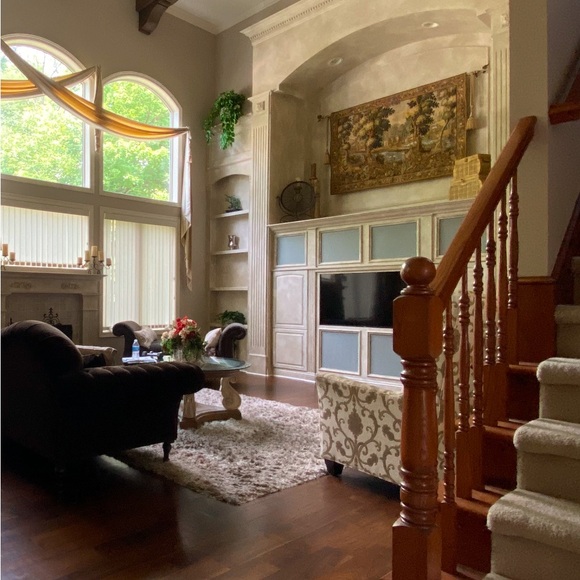 Authentic Vedure Chantilly French Silk Screen tapestry
4ftX5ft101/2 - Picture 10 of 14